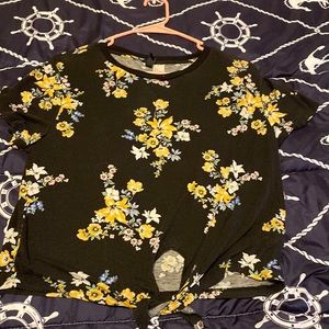 H&M crop top with knot tie in front